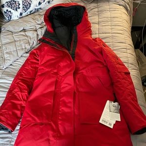 Lululemon 3-1 winter warrior parka size 6